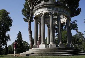 Cerrajeros Alameda de Osuna 24 horas